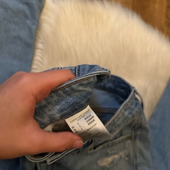 AMERICAN EAGLE Mom Jeans - Picture 4 of 8